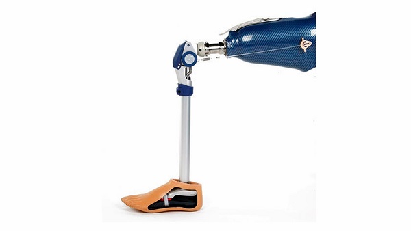 پروتز پا با قفل زانوی دستی